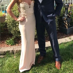 Beautiful wedding guest dress for spring or summer!